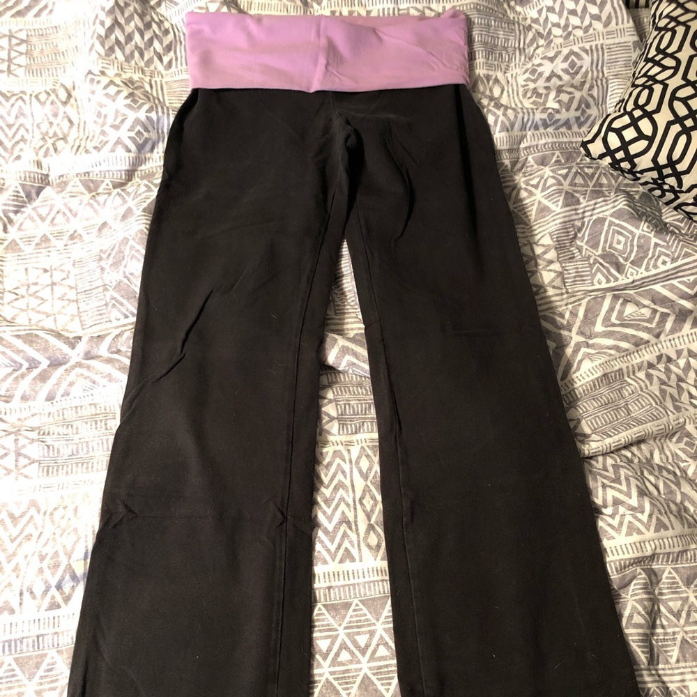 Black long length yoga pants.